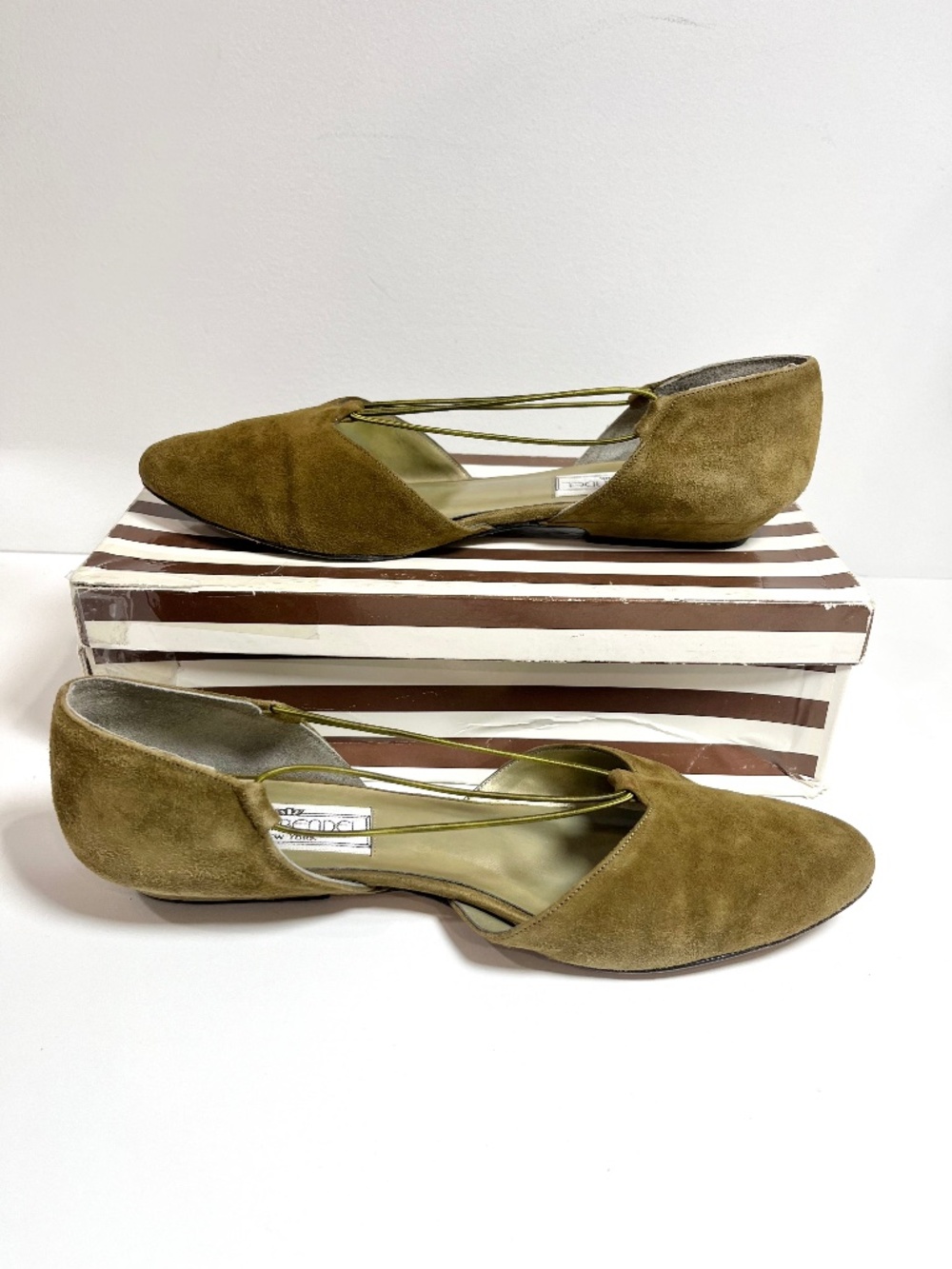 Sesto Meucci Henri Bendel Camel Brown Suede Ballet Flats Bungee Strap